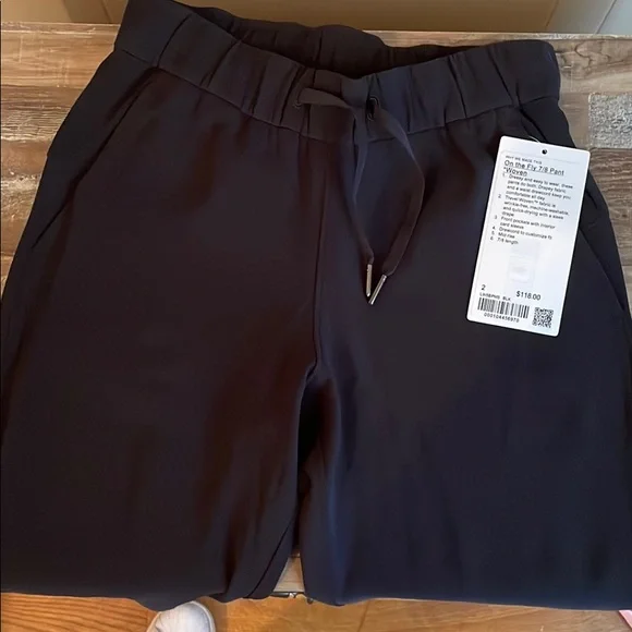 Lululemon On The Fly Pant size 2 - Picture 3 of 7
